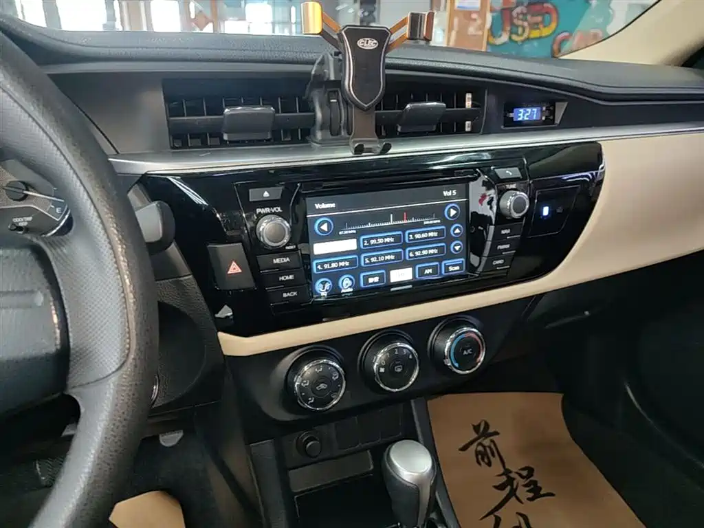 Toyota Levin 2014 1.6G CVT Elite Edition фото 13