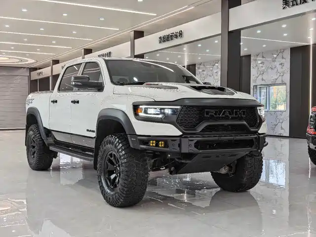 RAM Trucks 6.2T, американская спецификация