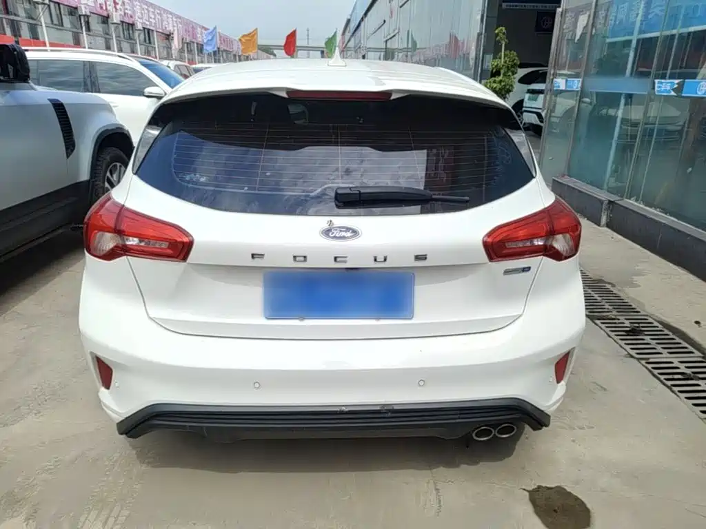 Ford Focus 2021 2021 Hatchback EcoBoost 180 Auto Trend