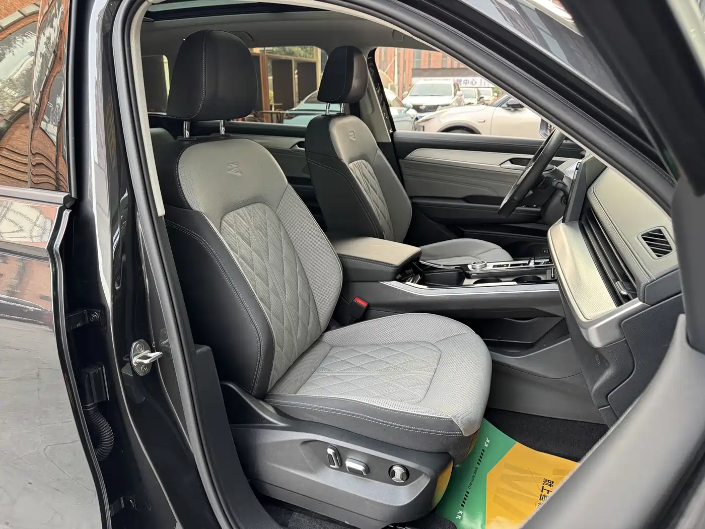 Volkswagen Talagon 2023 380TSI 4WD R-Line Touring Edition фото 23