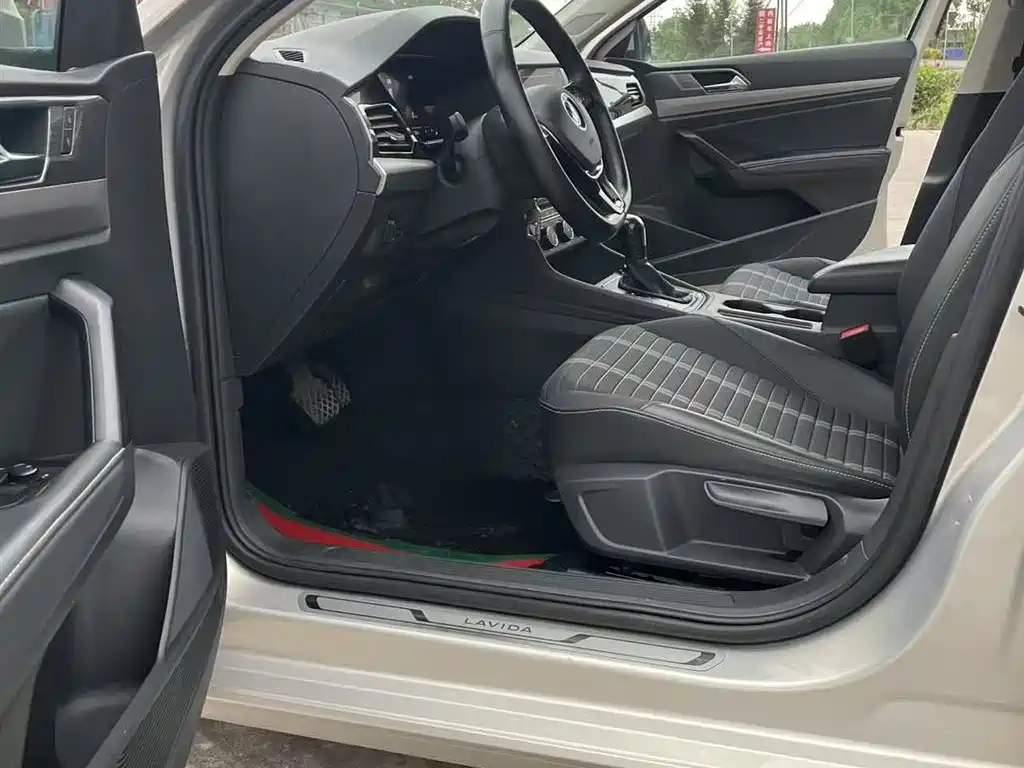 VOLKSWAGEN LAVIDA
