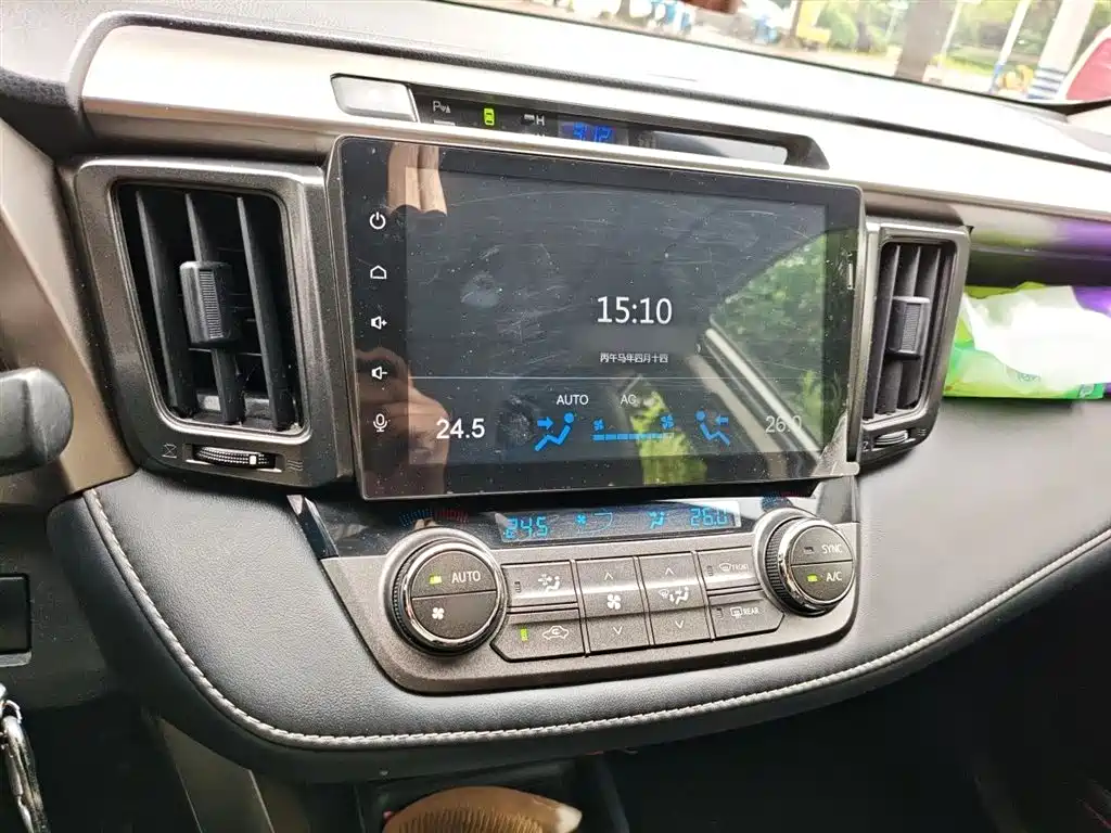 Toyota RAV4 Rongfang 2015 2.0L CVT 2WD Trend Edition фото 6