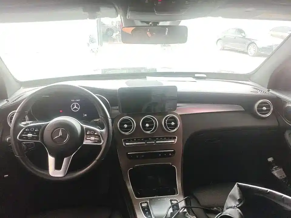 Mercedes-Benz GLC 2020 GLC 300 L 4MATIC Dynamic фото 4