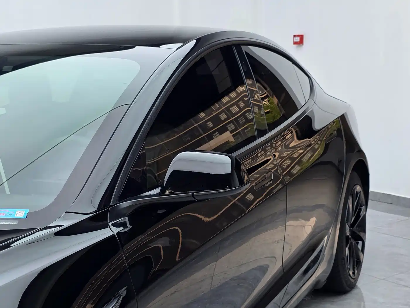 Фото 15 - Tesla Model 3