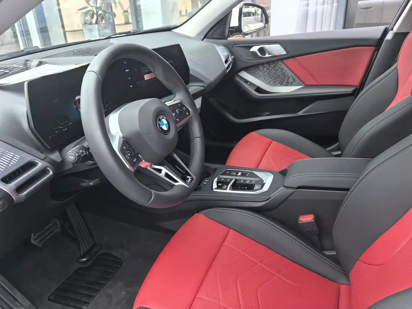 BMW 2 Series 2025 225L M Sport Package фото 7