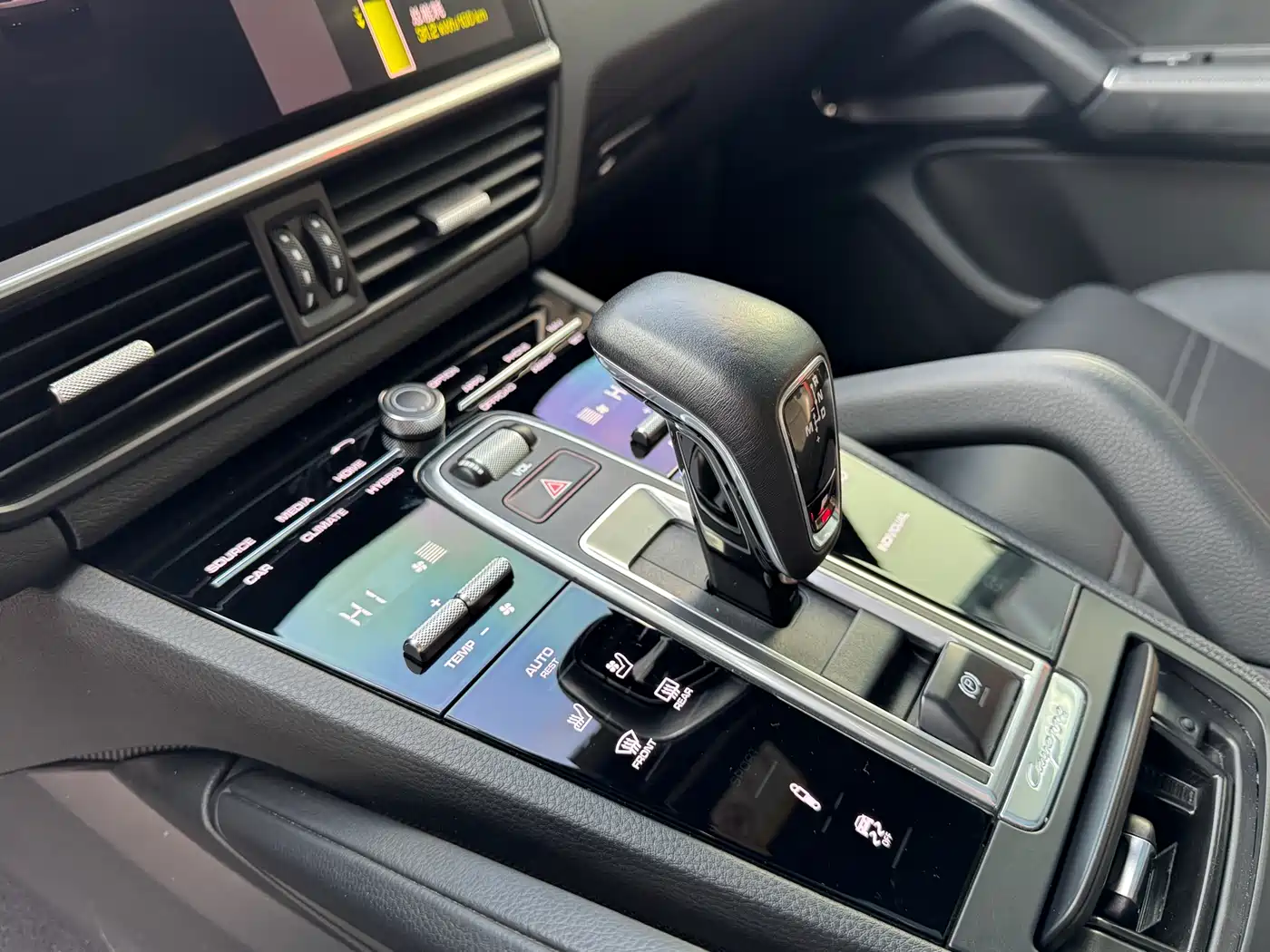 Porsche Cayenne New Energy 2021 Cayenne E-Hybrid 2.0T фото 7