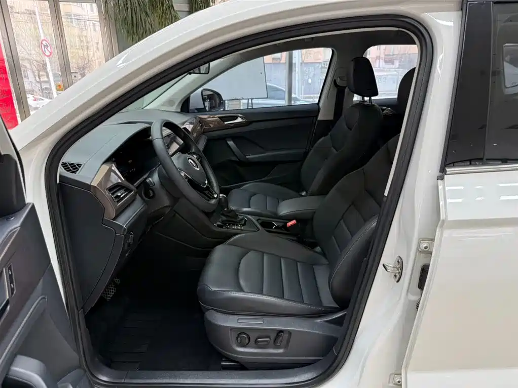 Volkswagen Tharu 2022 280TSI FWD Luxury Edition фото 16