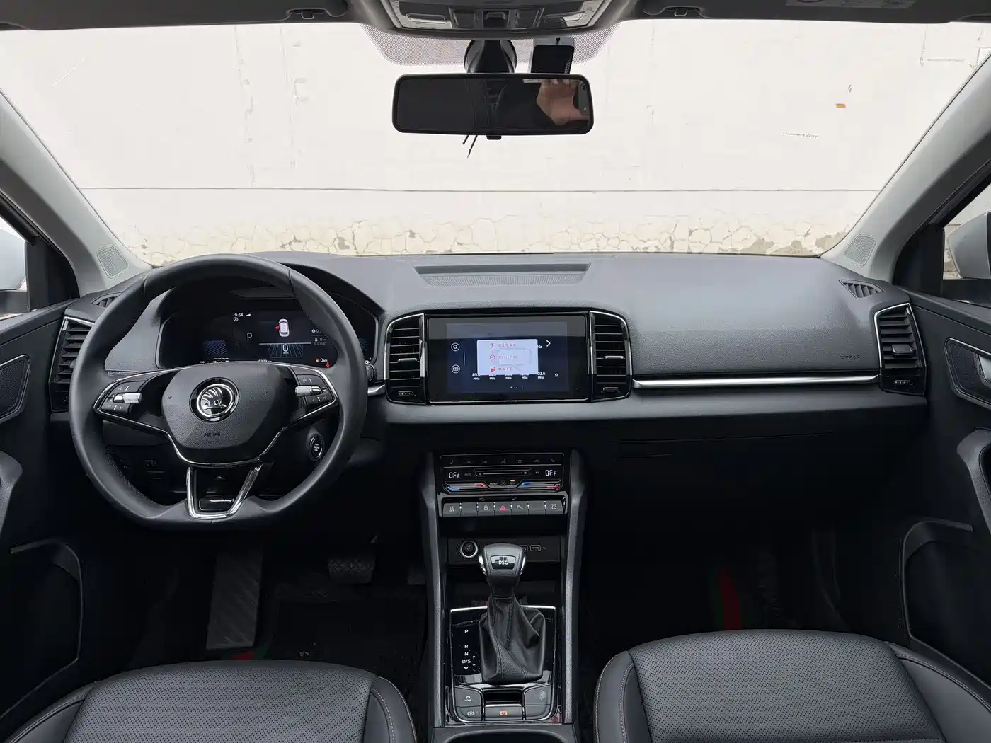 Škoda Karoq 2023 TSI280 Premium Edition фото 12