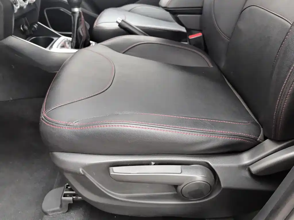 Zhonghua V3 2016 2016 1.5L Manual Comfort