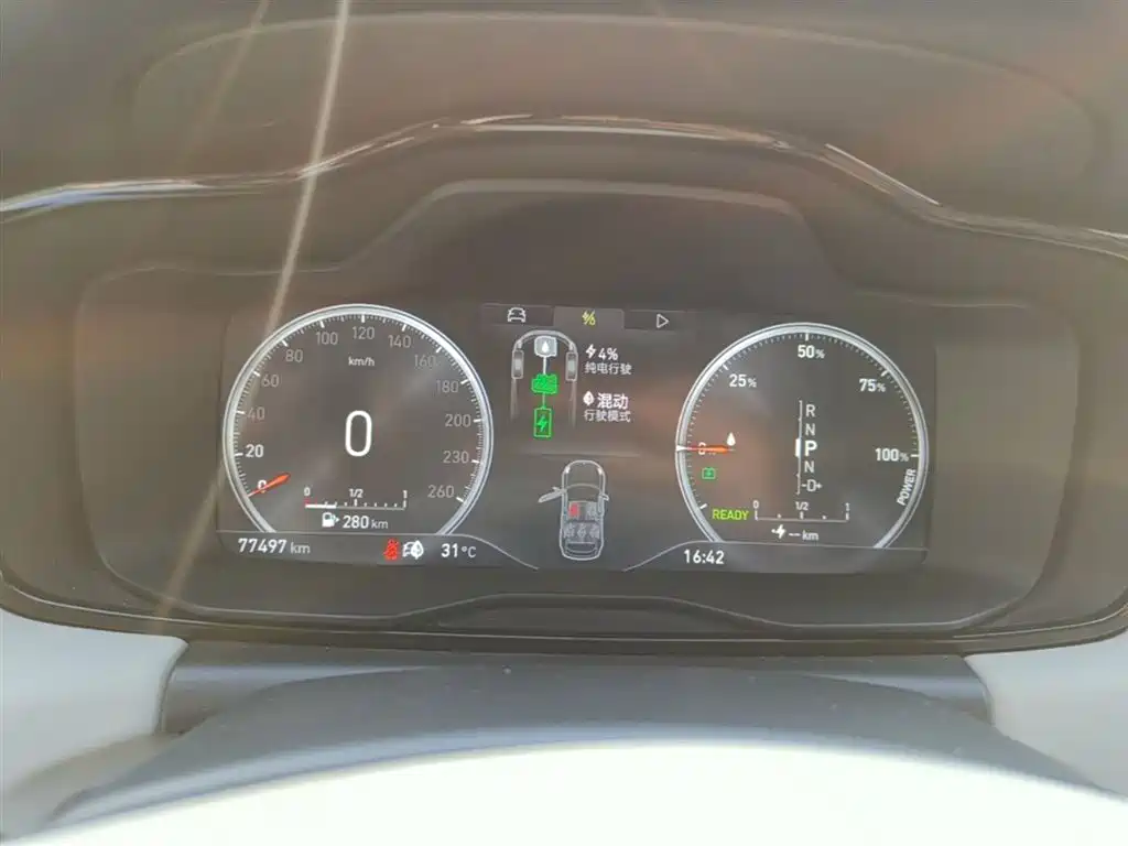 Lynk & Co 02 New Energy 2019 Edition 1.5T PHEV Pro фото 12