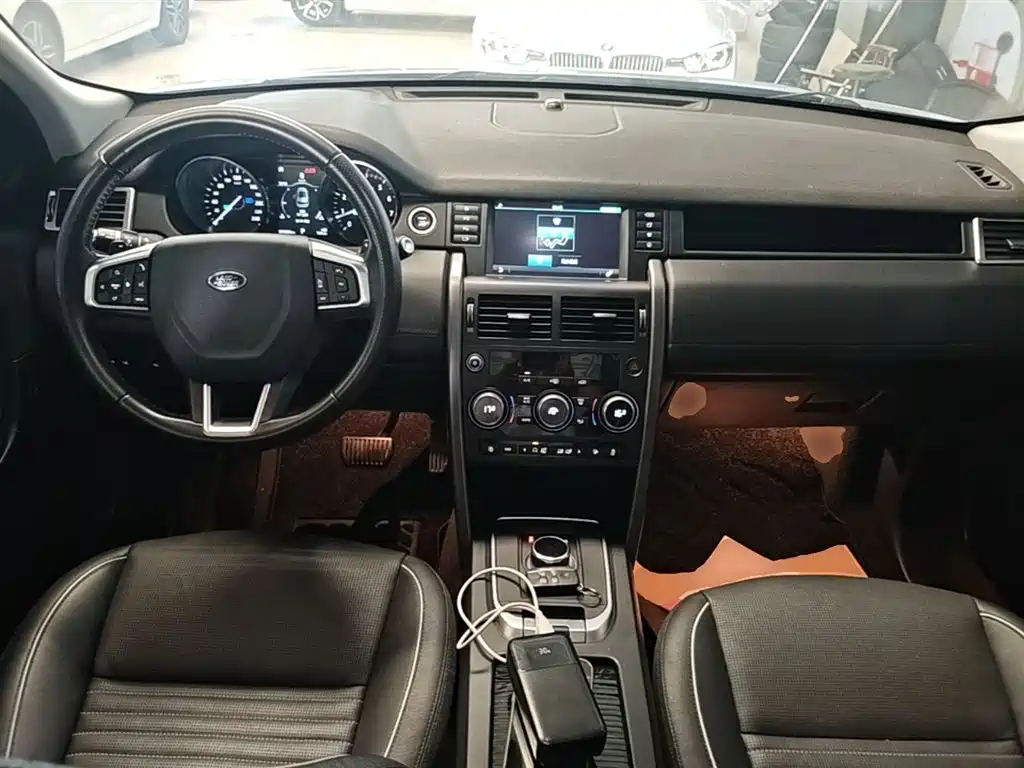 Land Rover Discovery Sport 2019 240PS SE Dynamic Edition China VI фото 10