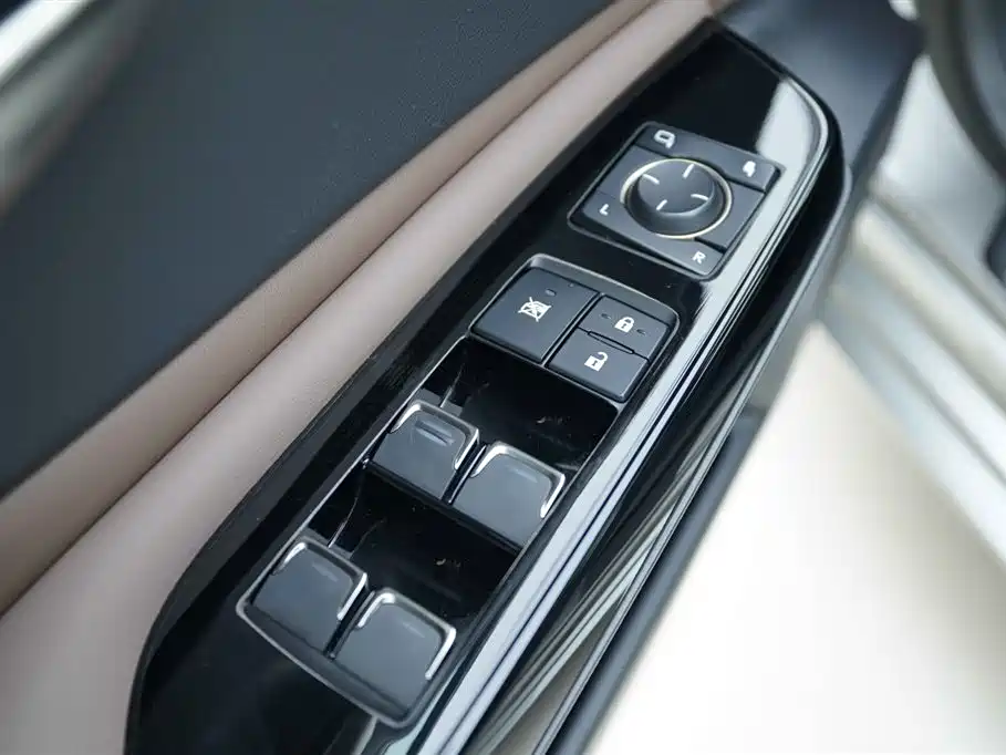 Lexus ES 2022 300h Excellence Edition фото 11