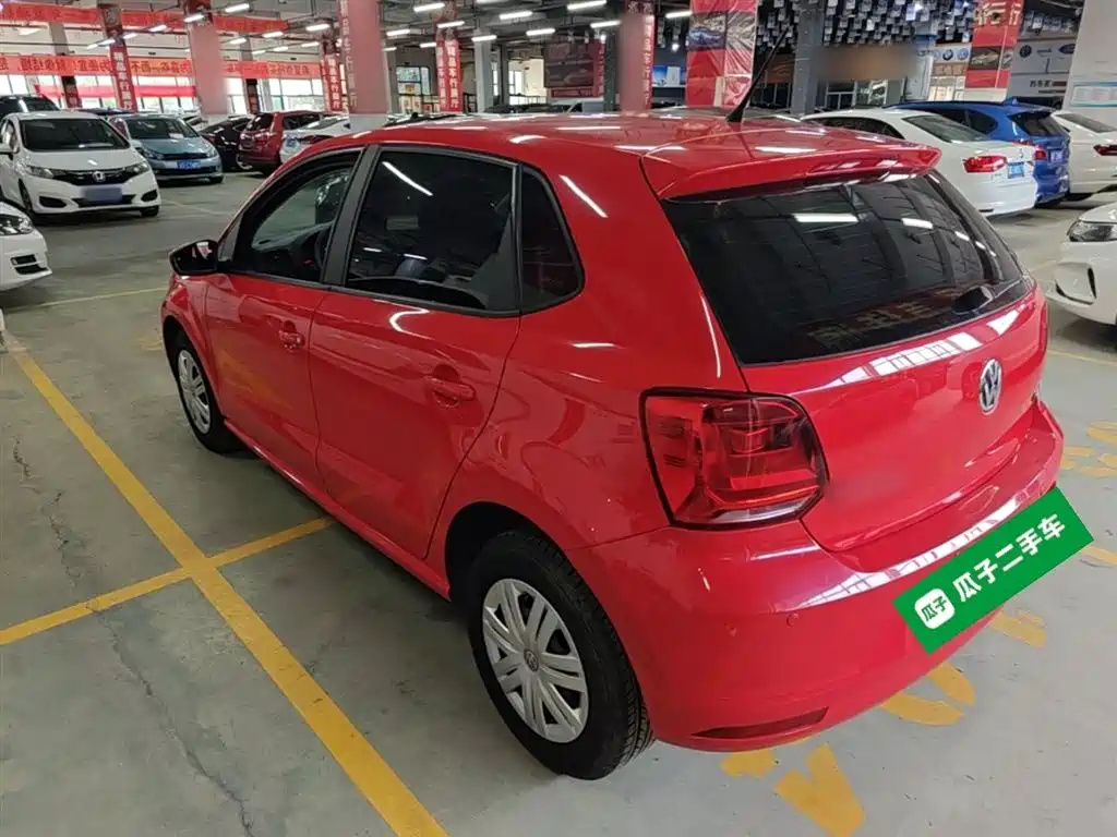 Volkswagen Polo 2016 1.4L Automatic Trend фото 5