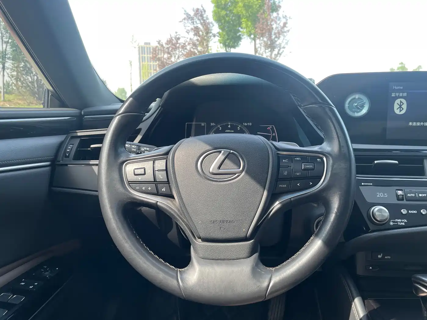 Lexus ES 2022 200 Excellence Edition фото 18