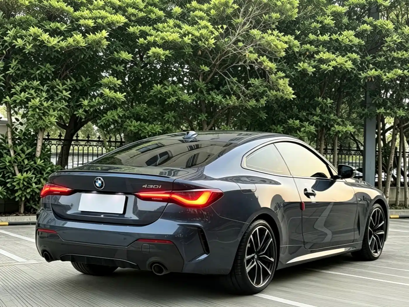 BMW 4 Series 2022 430i M Sport Shadow Night Package фото 13