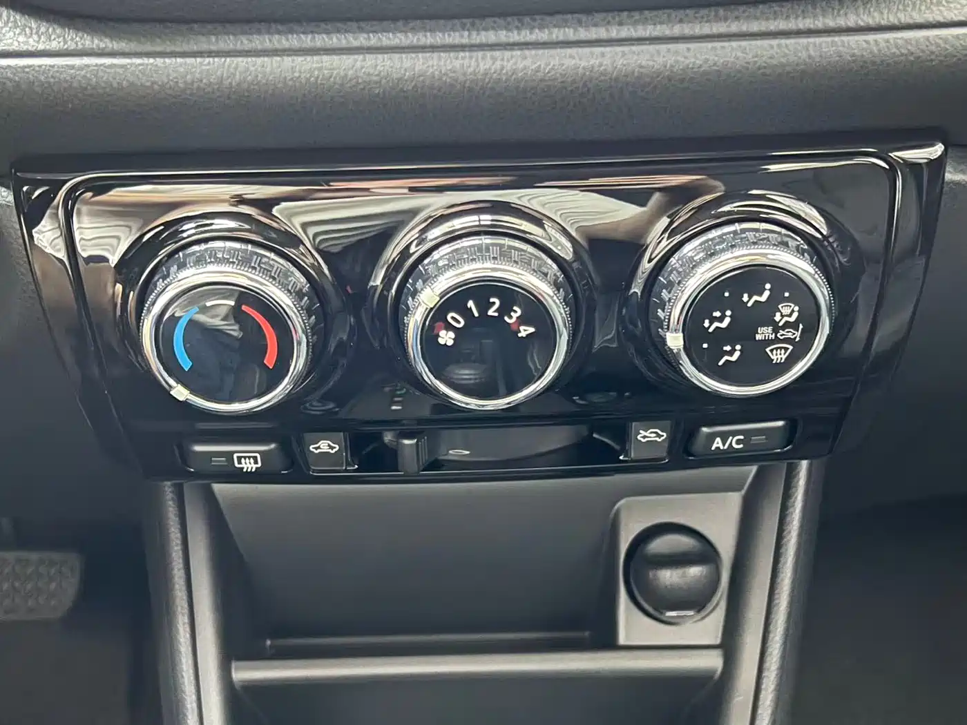 Toyota Vios FS 2021 1.5L CVT Fengchi Edition фото 12