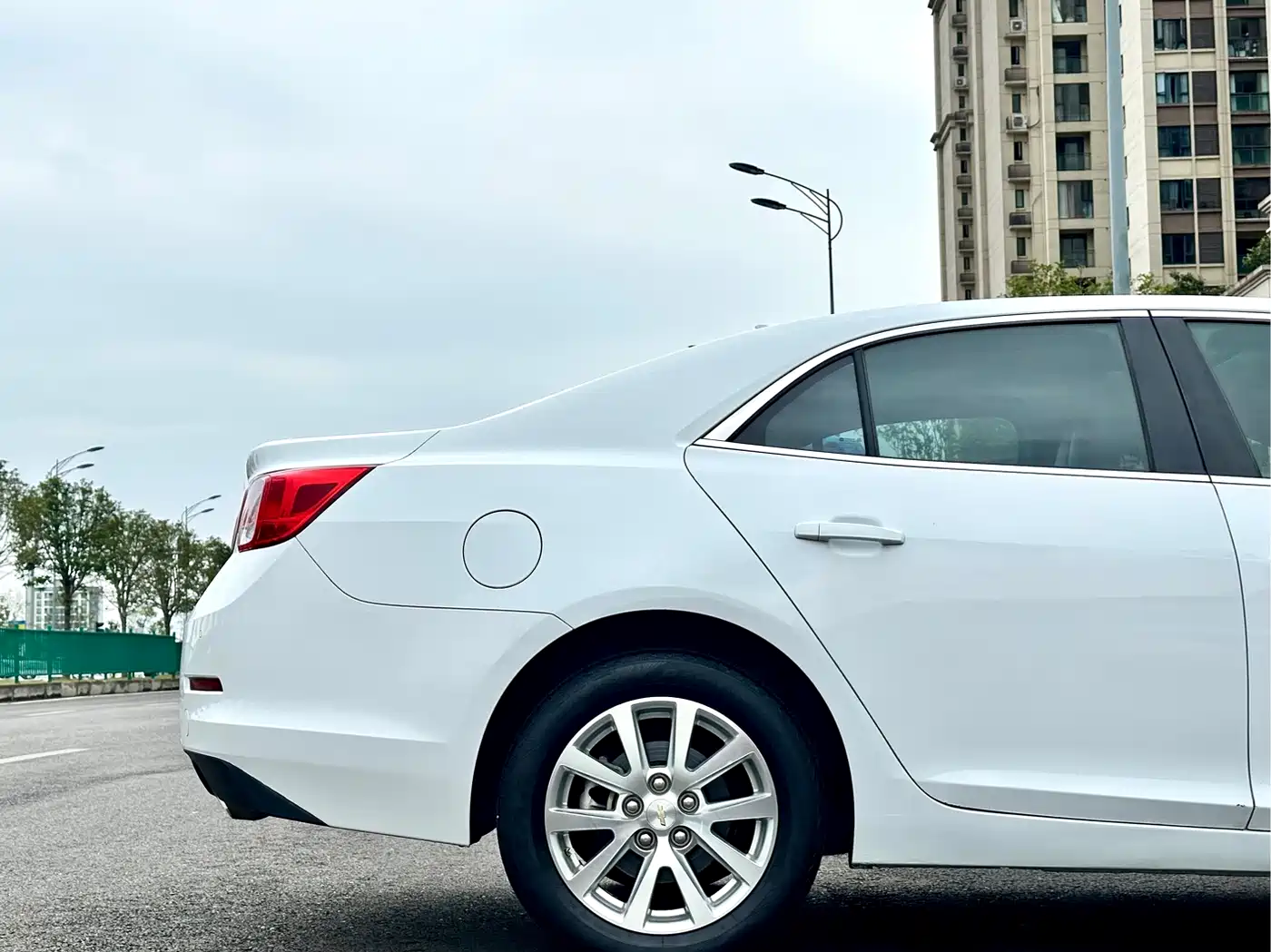 Chevrolet Malibu 2014 2.0L Automatic Luxury фото 11