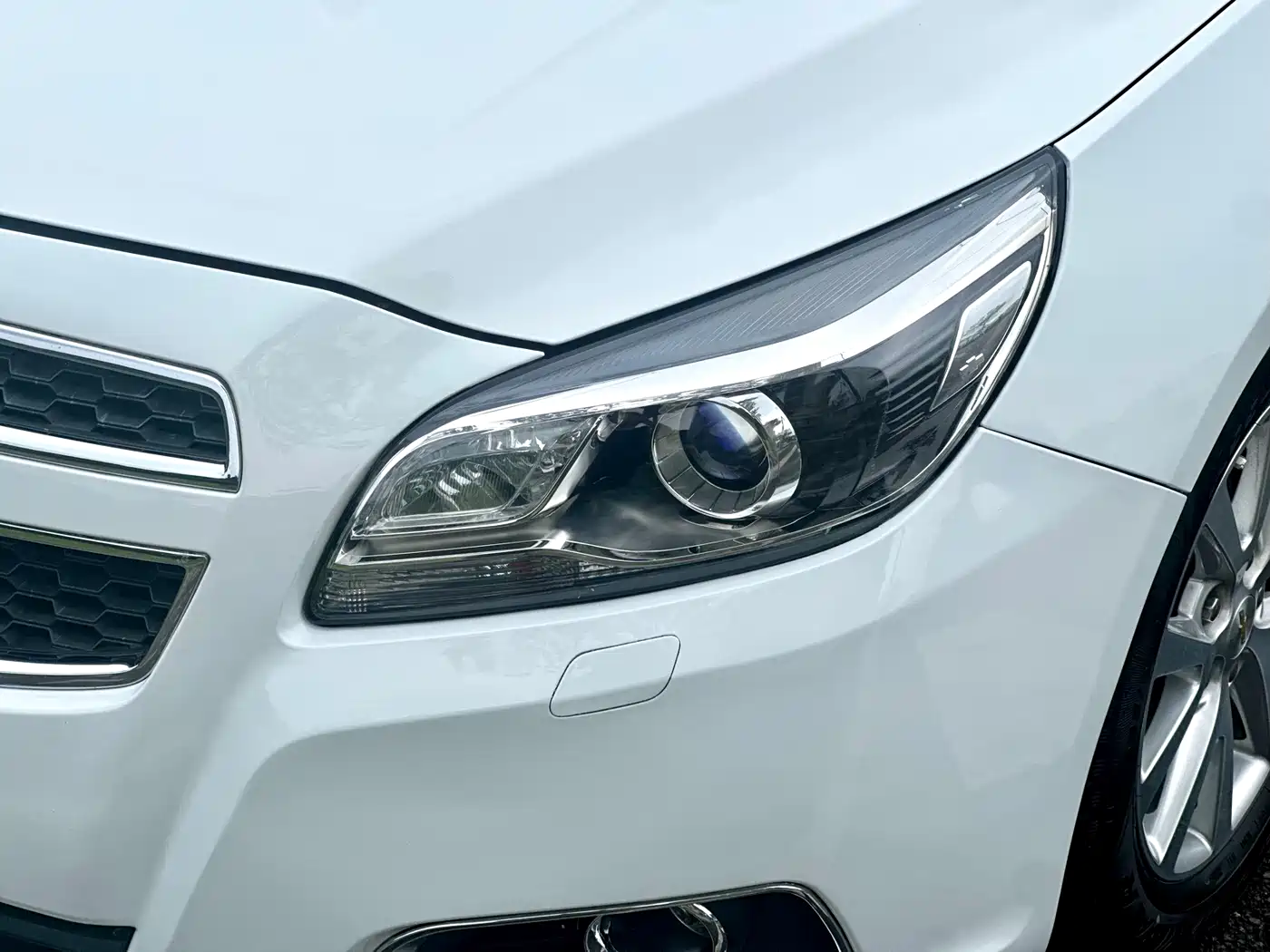 Chevrolet Malibu 2014 2.0L Automatic Luxury фото 16