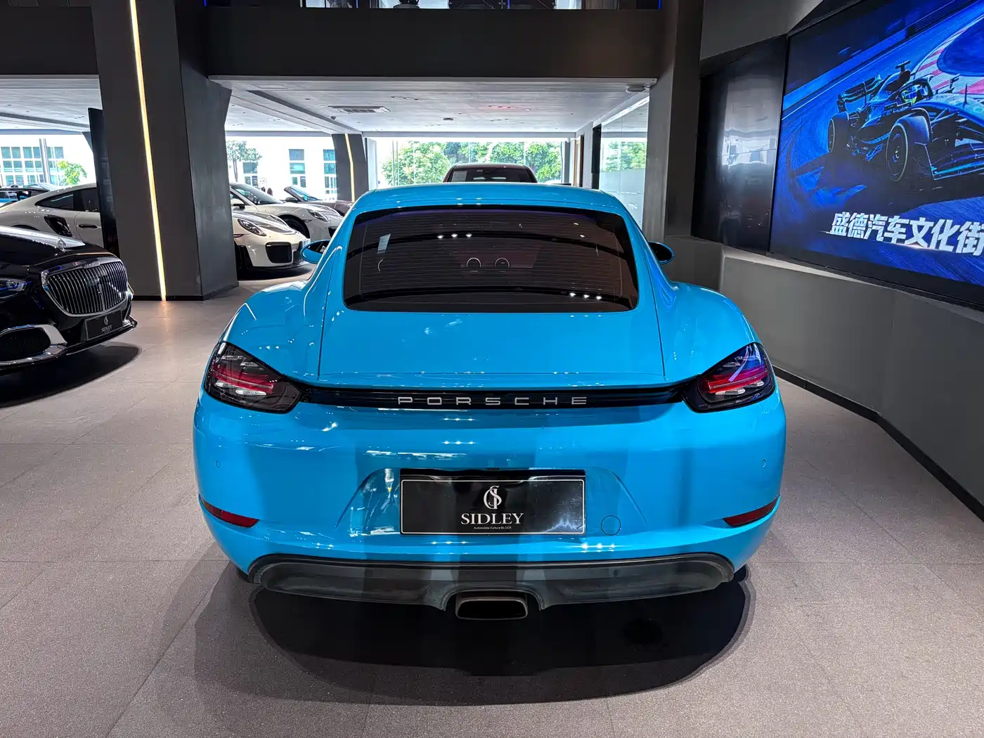 Porsche 718 2018 Cayman 2.0T фото 5