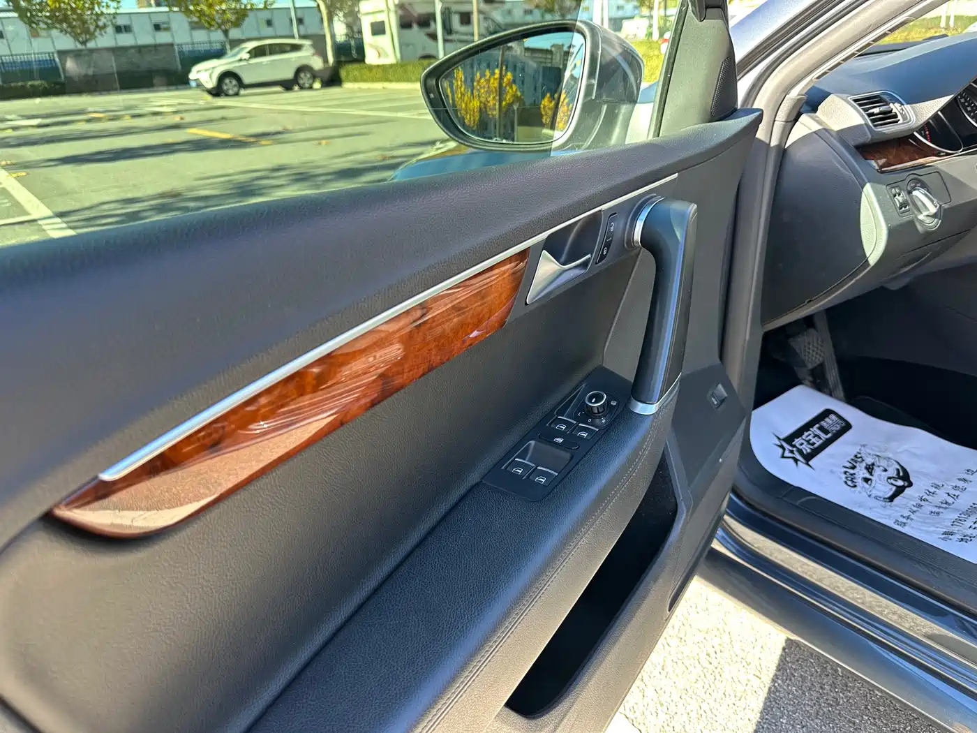 Volkswagen Magotan (Import) 2012 Wagon 2.0TSI Comfort фото 12