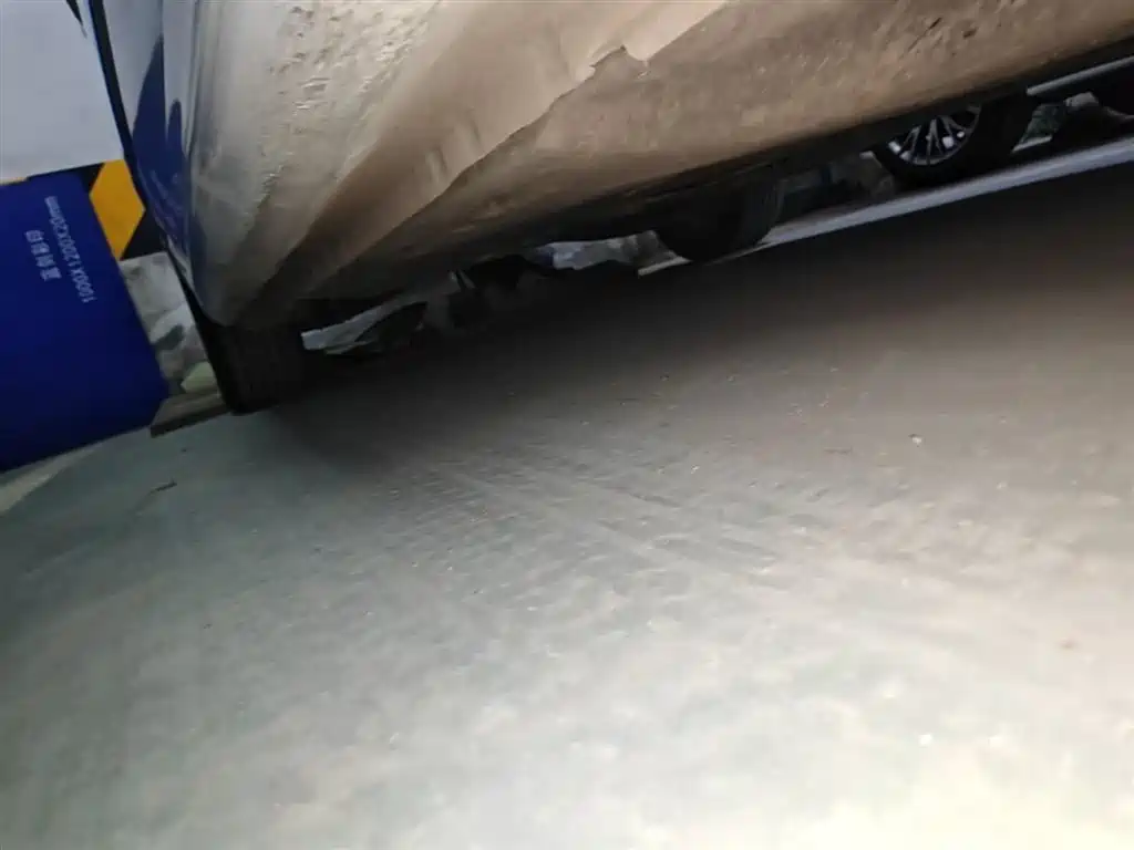 Volkswagen Sagitar 2018 180TSI DSG Premium Edition фото 21