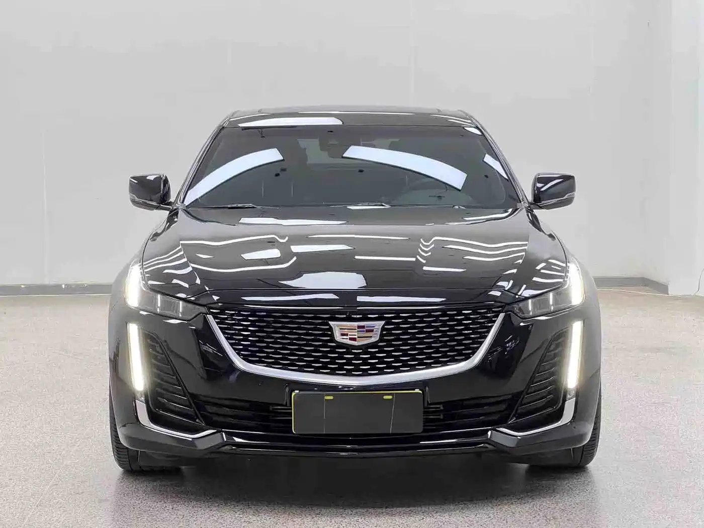 Cadillac CT5 2022 28T Luxury (Standard) фото 2