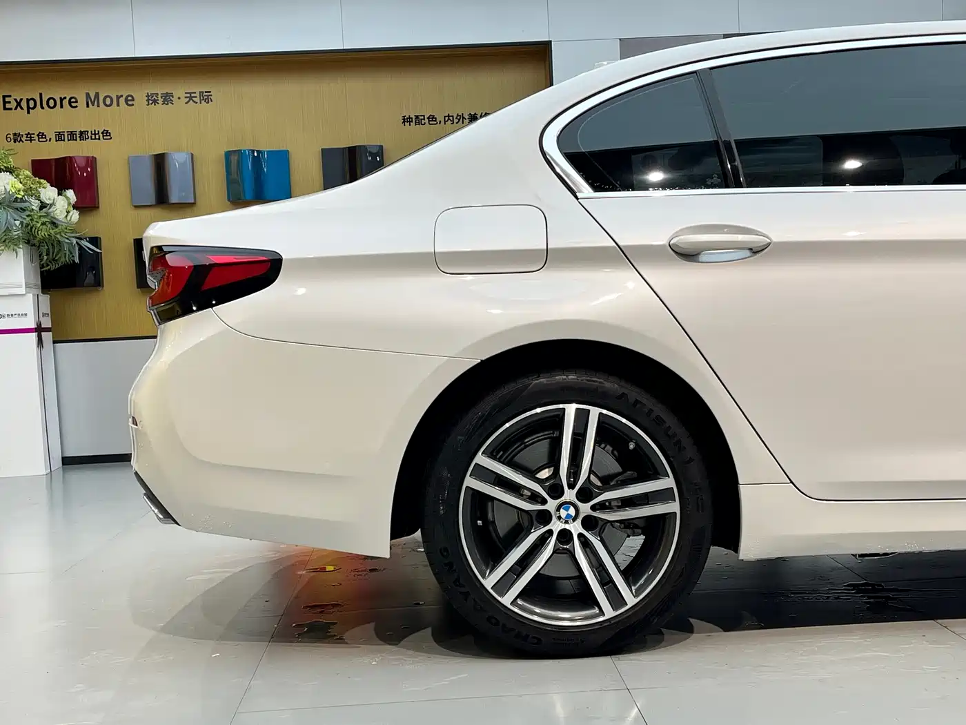 BMW 5-SERIES