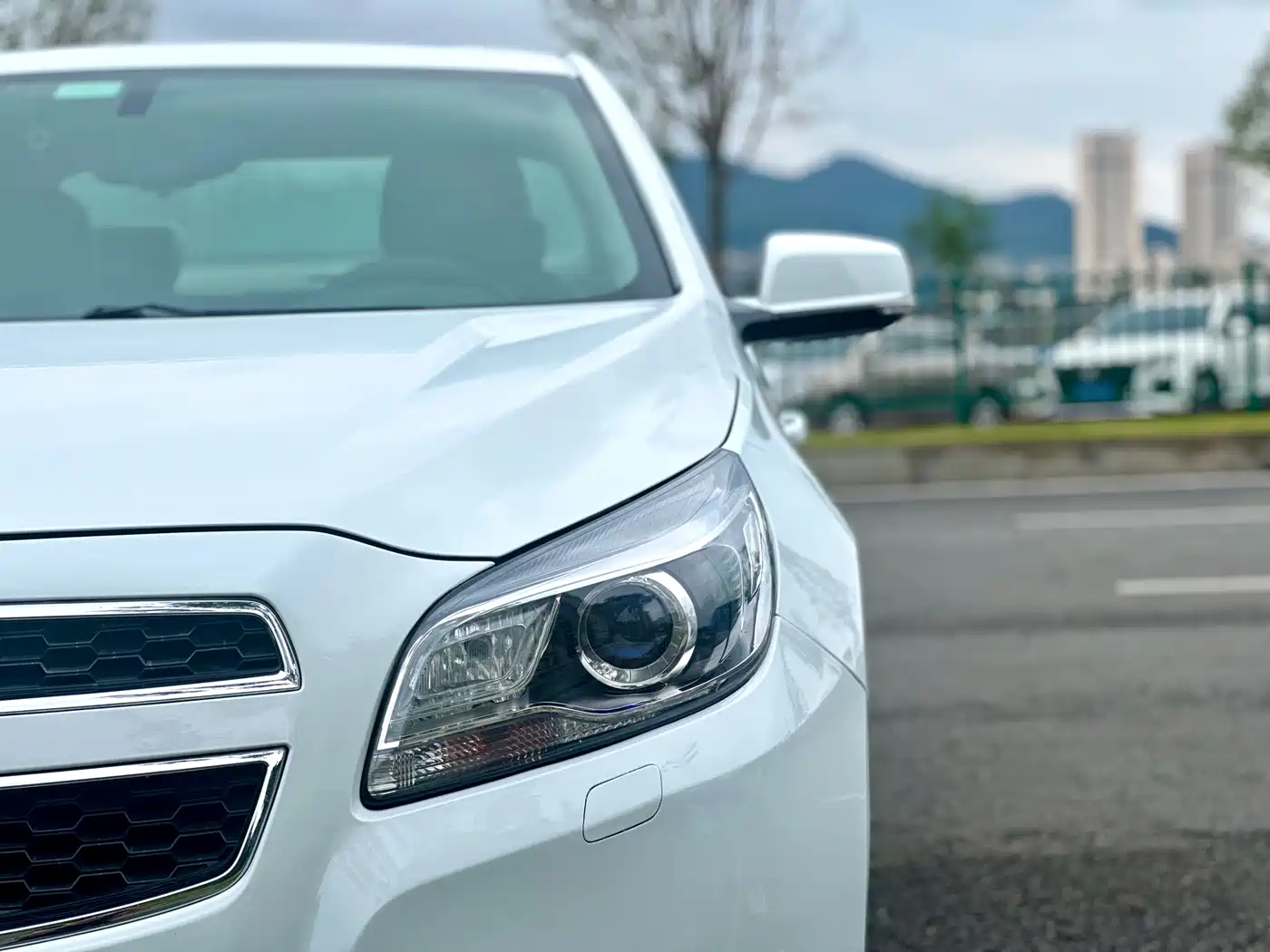 Chevrolet Malibu 2014 2.0L Automatic Luxury фото 13