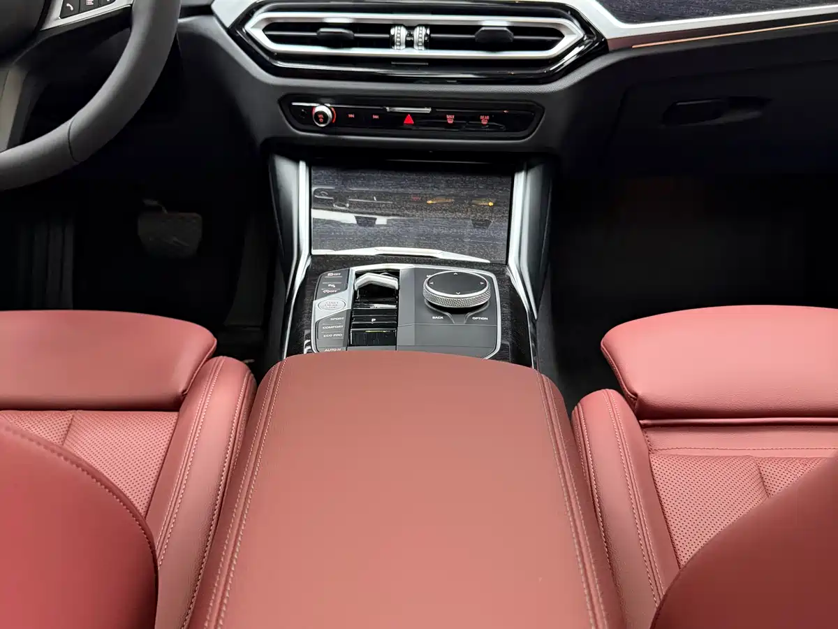 BMW 3 Series 2024 325Li M Sport Package фото 10