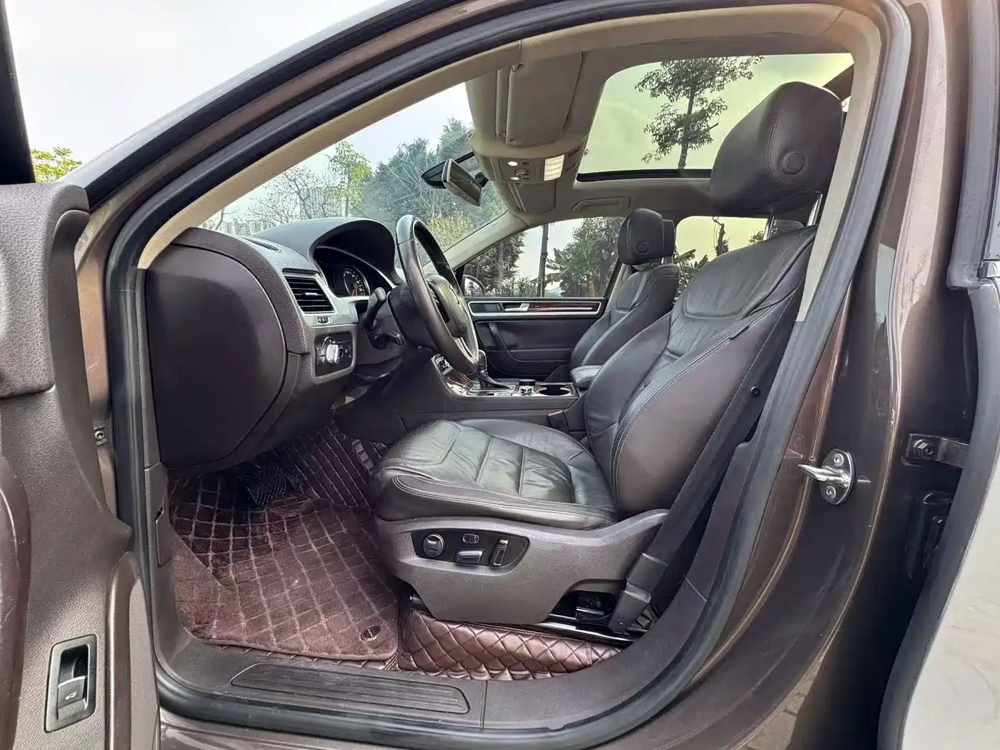 Volkswagen Touareg 2014 3.0TSI New Edge Edition фото 9