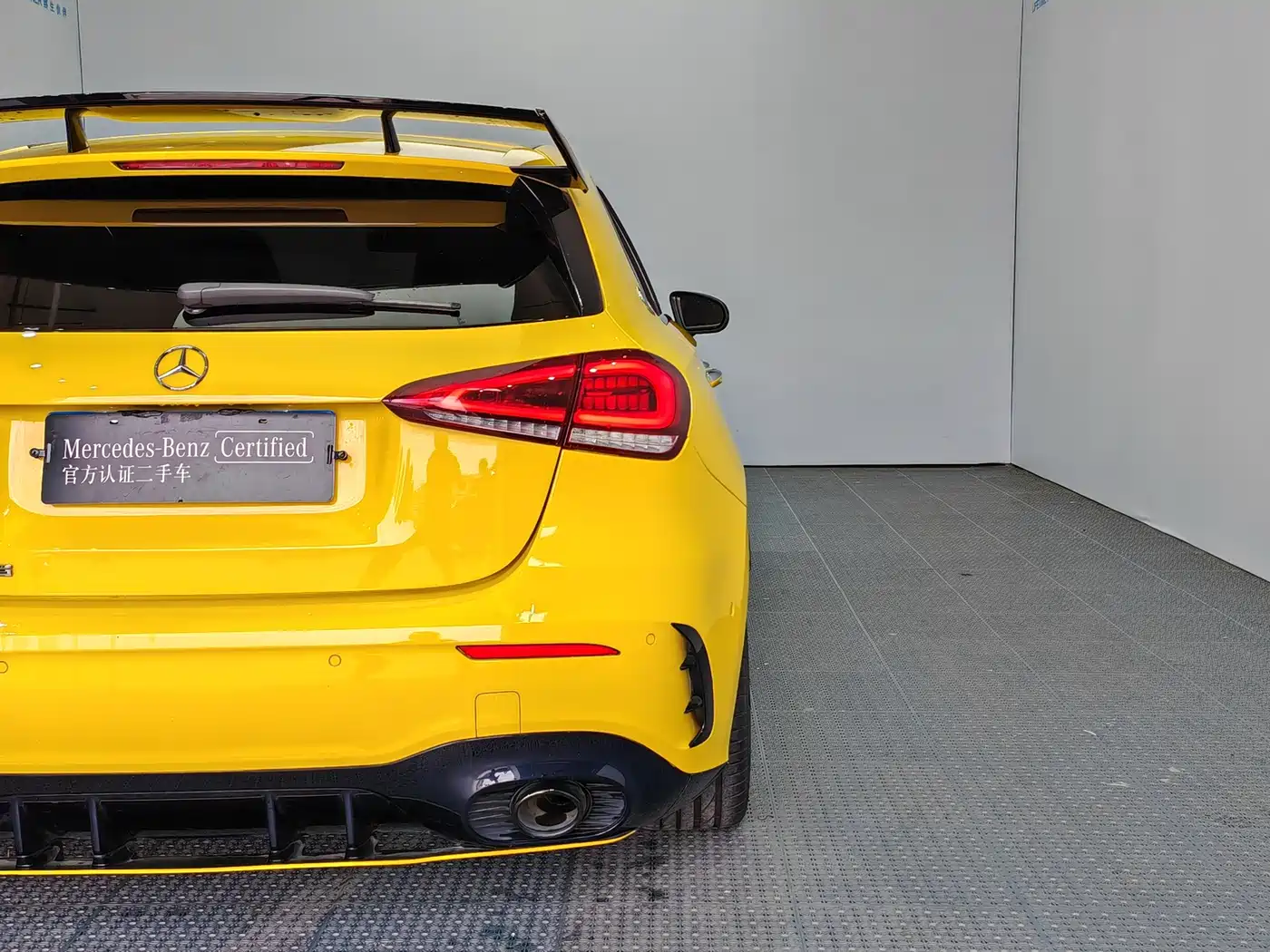 Mercedes-Benz A-Class AMG (Import) 2023 AMG A 35 4MATIC Sun Edition фото 20
