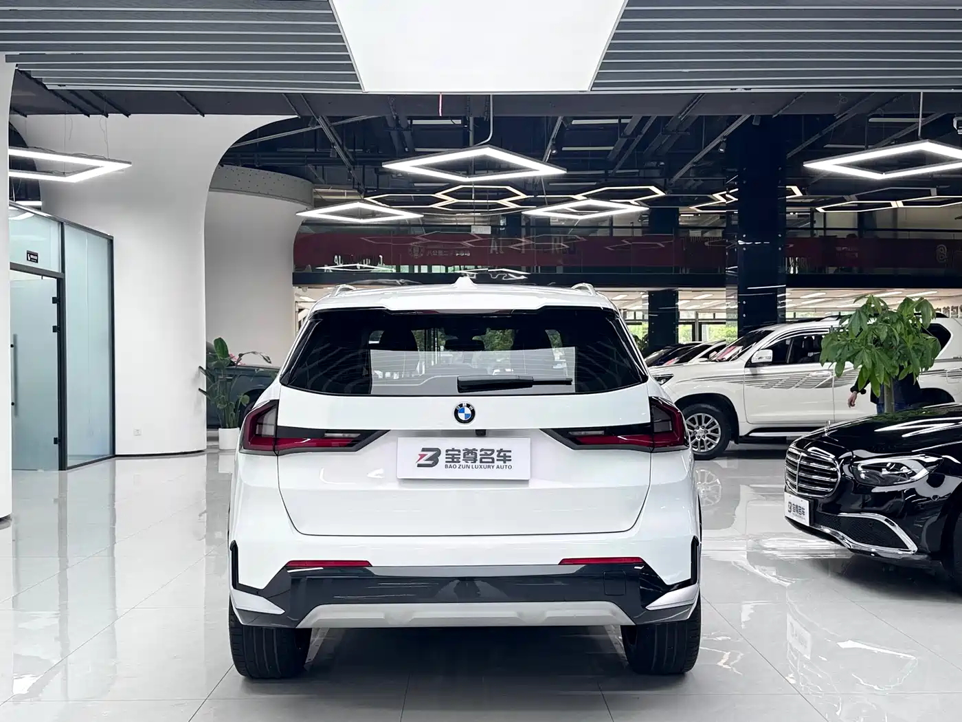 BMW X1 2023 sDrive25Li X Design Package фото 18