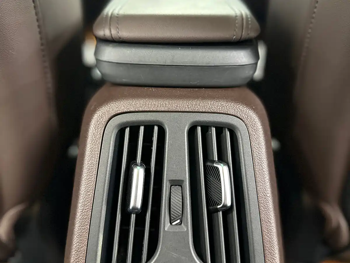 BMW X1 2023 sDrive25Li X Design Package фото 11