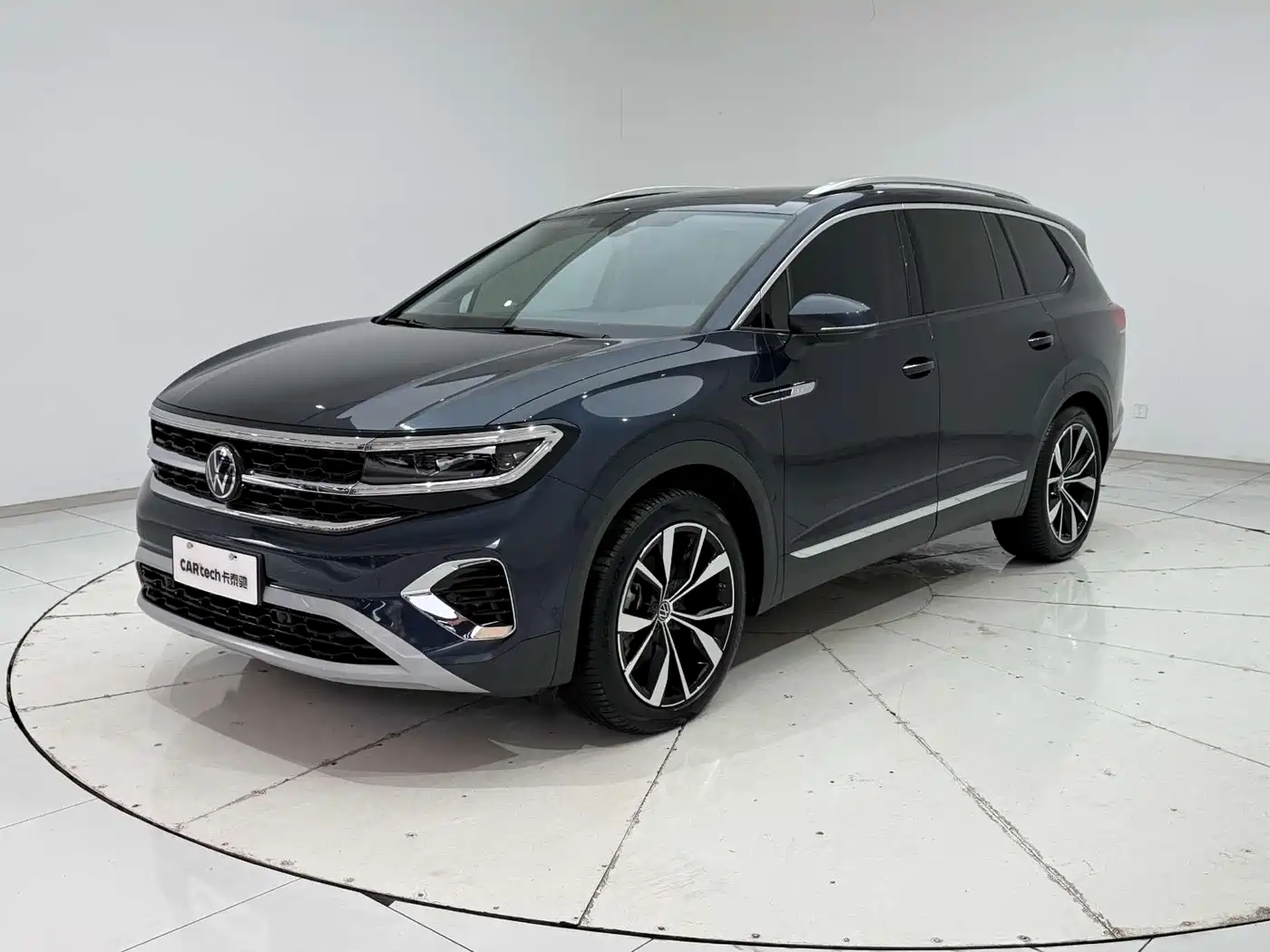 Volkswagen Talagon 2022 530TSI 4WD Flagship Victory Pro Edition 6-seater фото 5