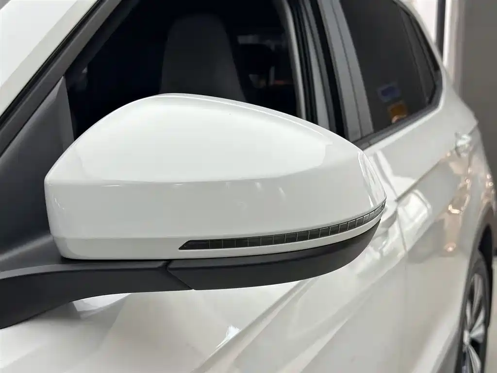 Volkswagen Tharu 2025 Model Rising Star 1.5L Advance Edition фото 12