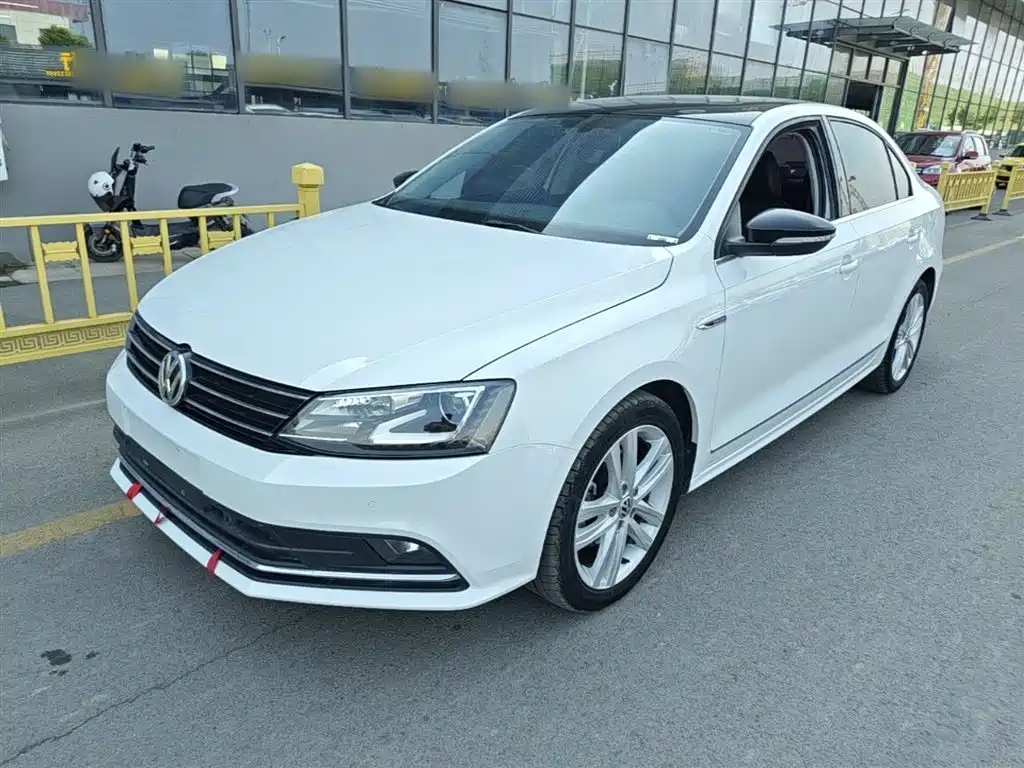 Volkswagen Sagitar 2018 280TSI DSG Luxury