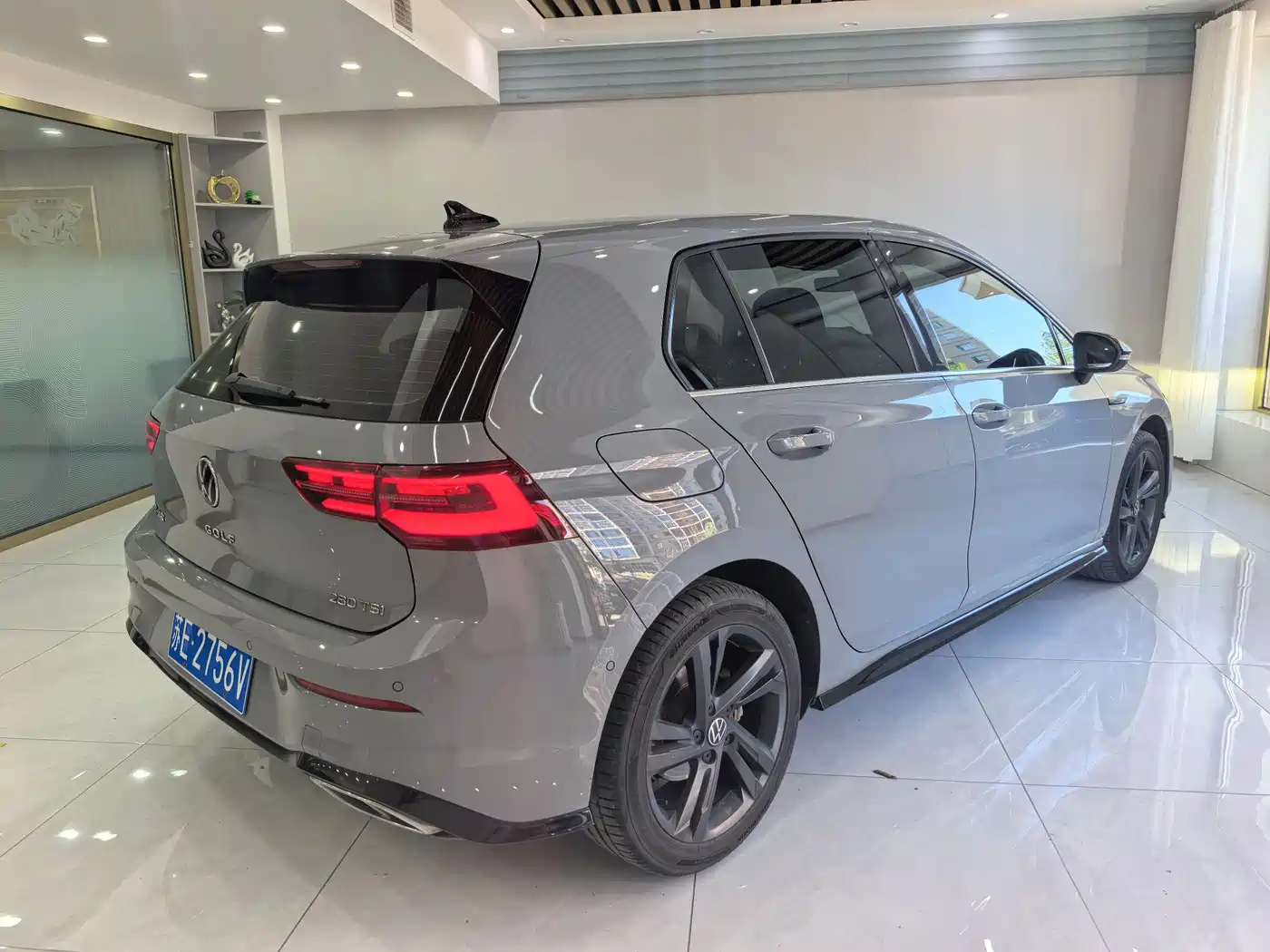 Volkswagen Golf 2023 280TSI DSG R-Line Lite фото 4