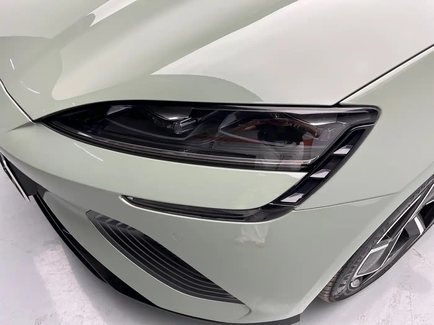 BYD Seal 2022 700km Long Range RWD Edition фото 7