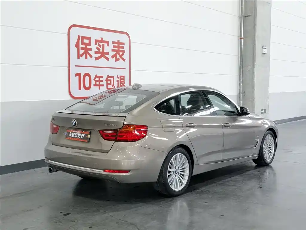 BMW 3 Series GT 2016 320i Design Package фото 2