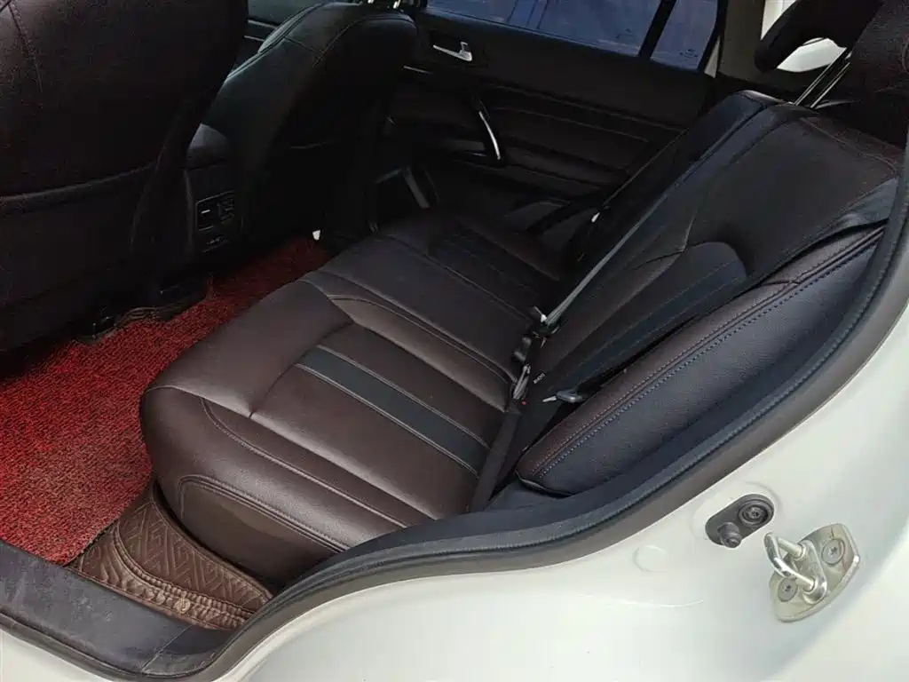 GAC Trumpchi Trumpchi GS4 2019 270T Manual 2WD Elite Edition фото 17