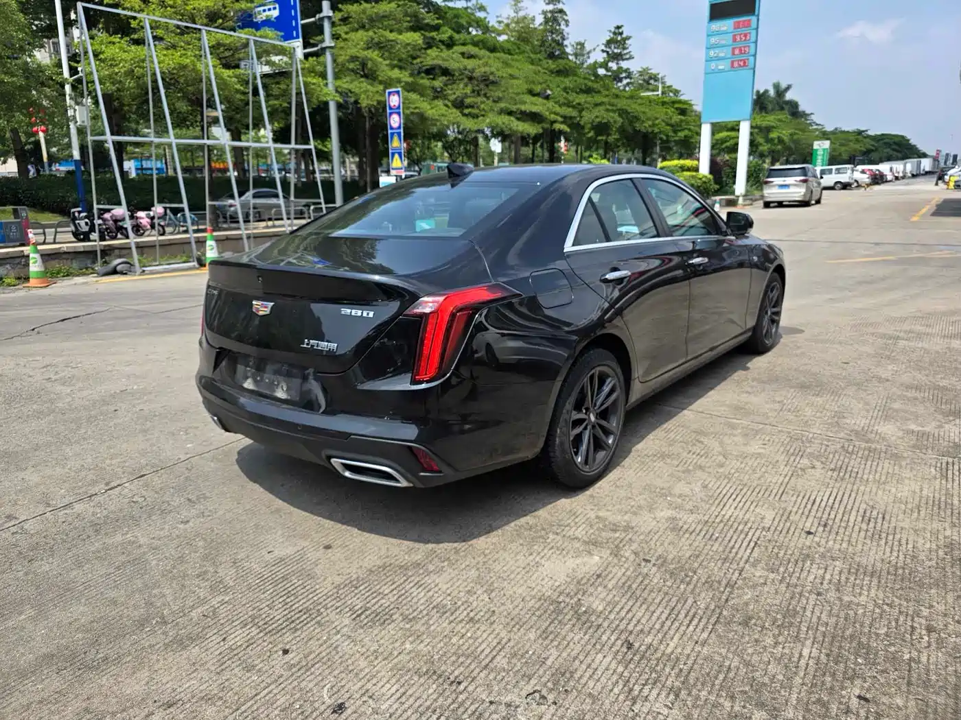 Cadillac CT4 2022 28T Luxury Model фото 8