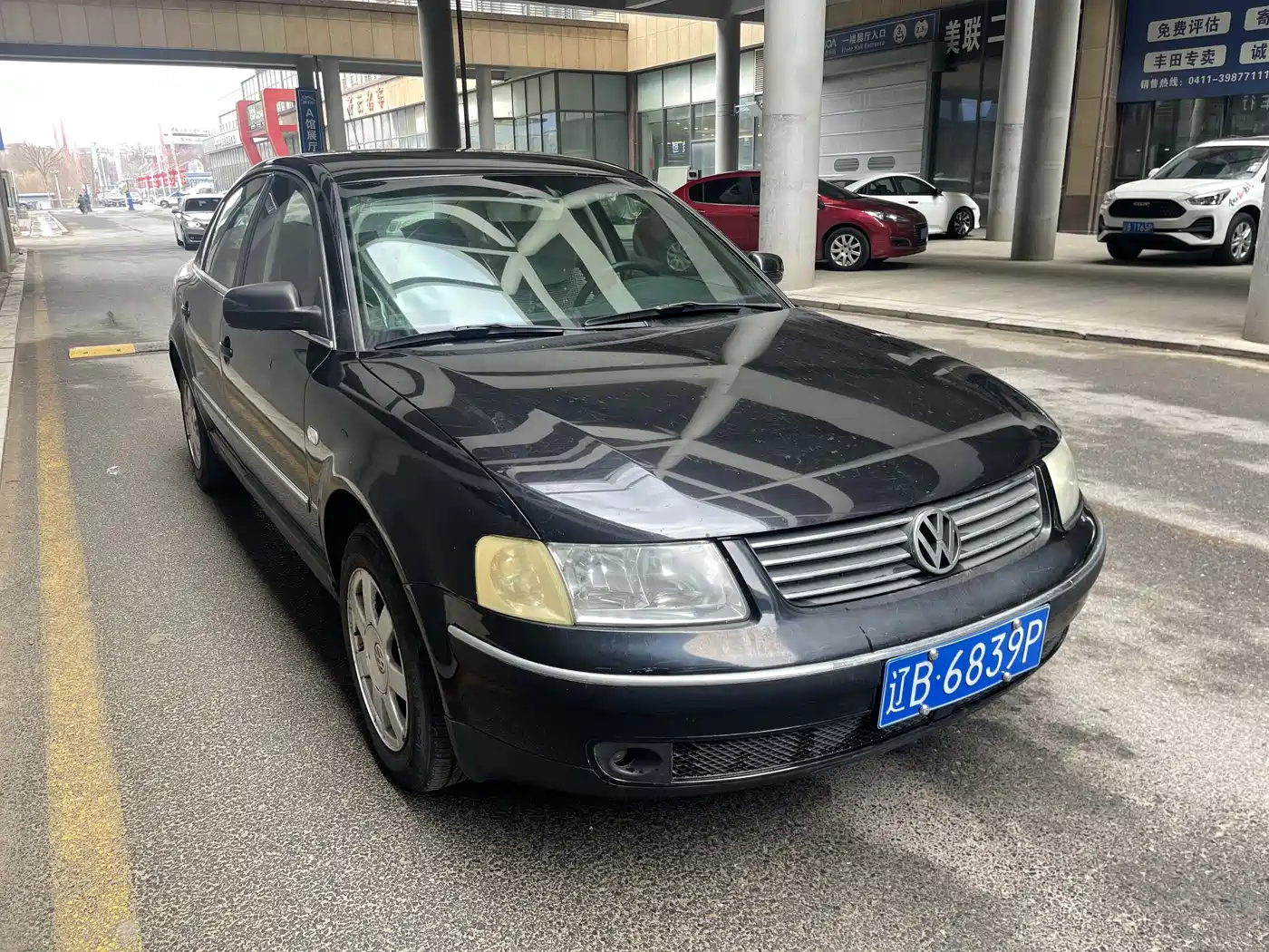 Volkswagen Passat 2004 Model 2.0L Manual Base фото 3