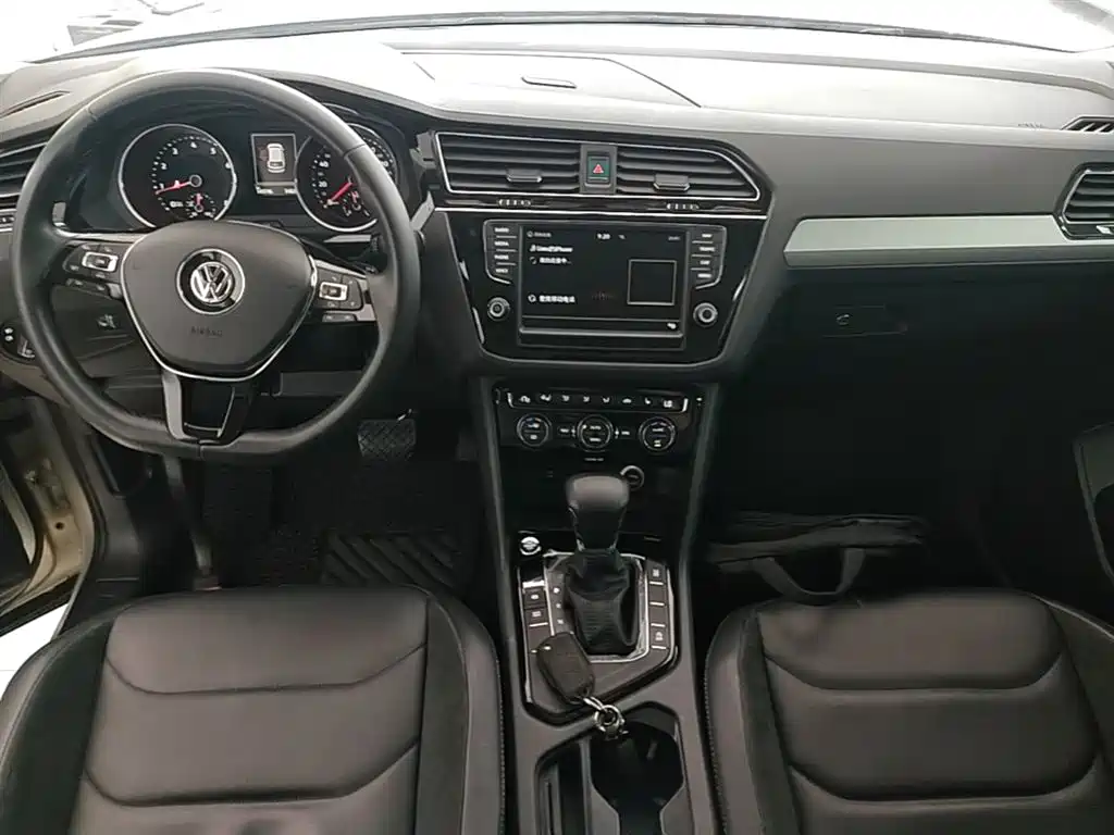 Volkswagen Tiguan L 2018 330TSI Automatic 2WD Luxury Edition фото 10