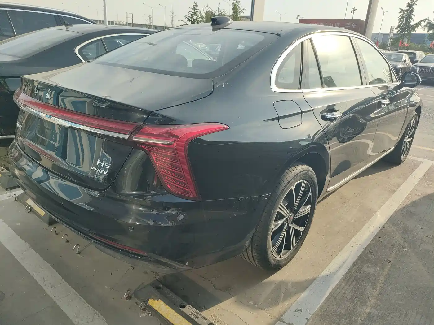 Hongqi H5 PHEV 2025 130 Super Hybrid Edition фото 8