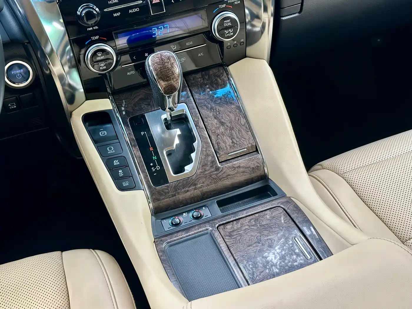 Toyota Alphard 2020 Hybrid 2.5L Premium Edition фото 10