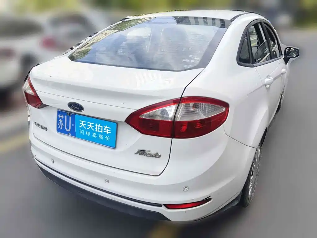 Ford Fiesta 2015 2013 Sedan 1.5L Manual Trend