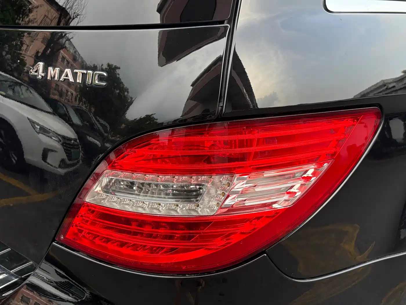 Mercedes-Benz R-Class 2017 R 320 4MATIC Business Collector's Edition фото 19