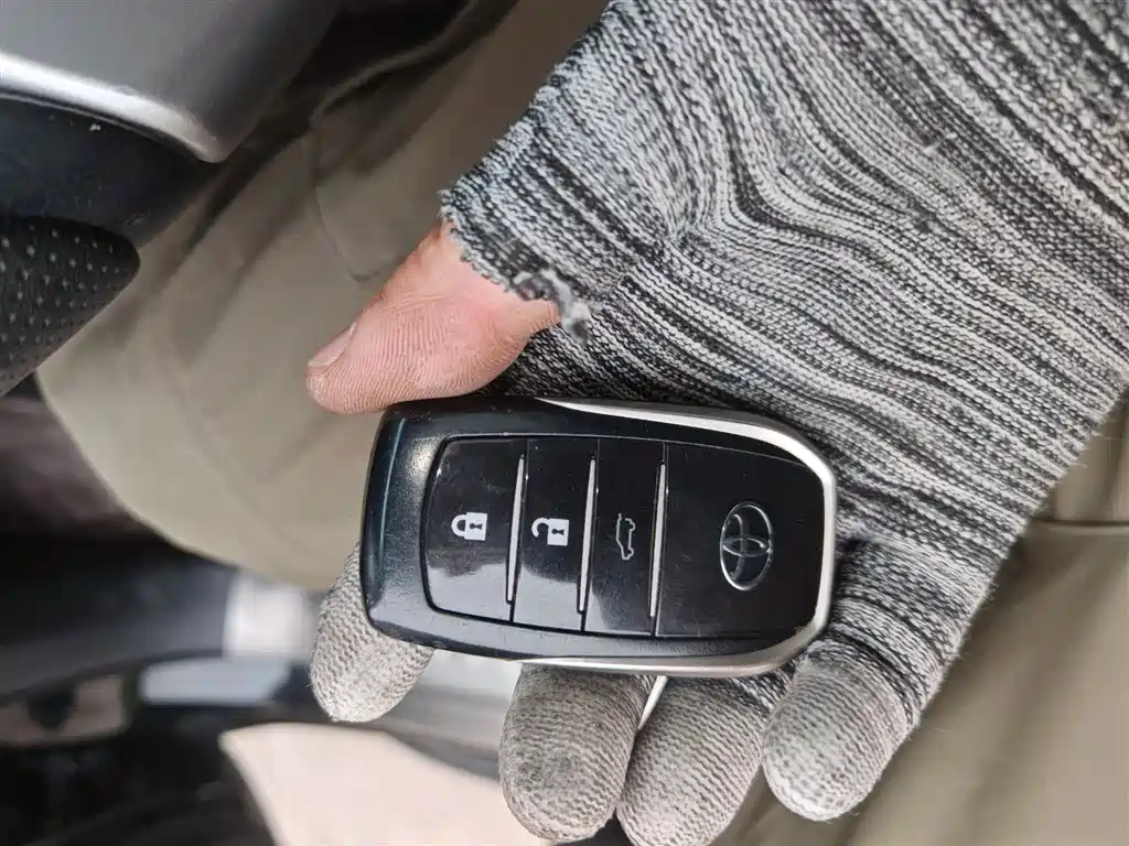 Toyota Prado 2016 3.5L Auto TX-L фото 17