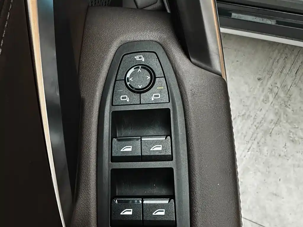 BMW X1 2023 sDrive20Li X Design Package фото 16