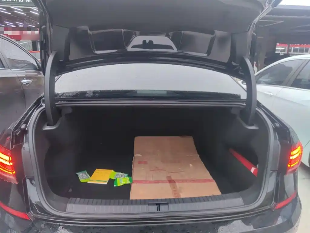 Volkswagen Passat 2023 Facelift 330TSI Starlight Elite Edition фото 15